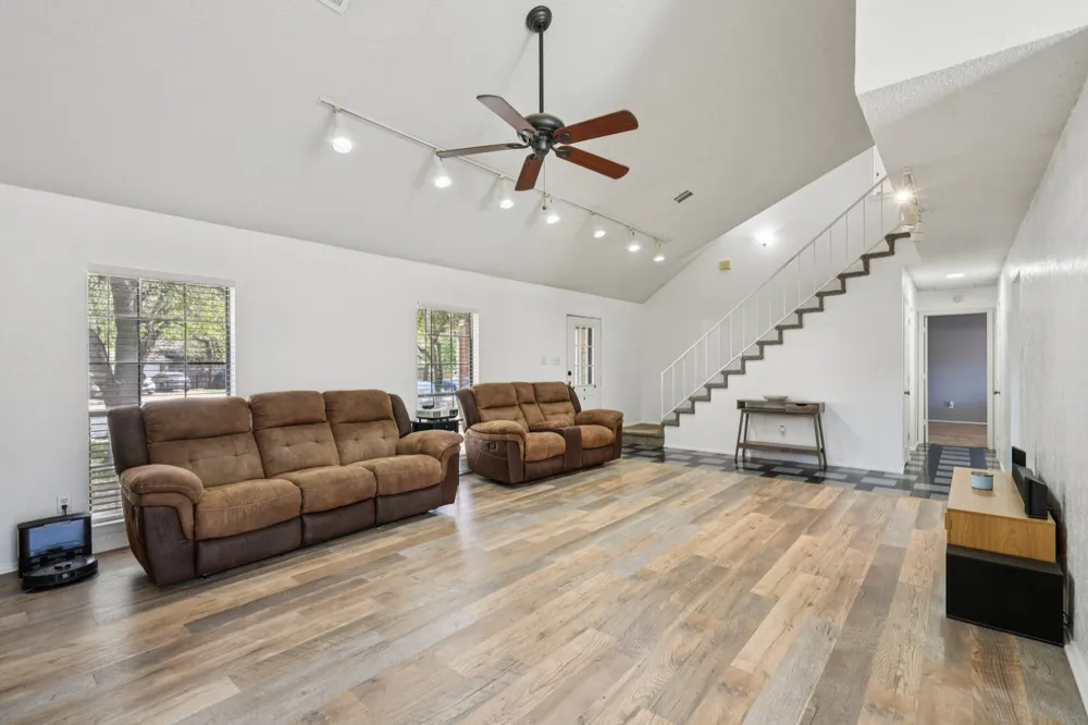 2307 Harrington Court Euless, TX 76039