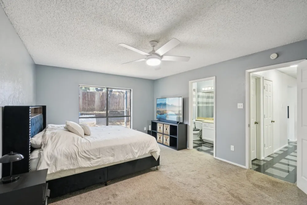 2307 Harrington Court Euless, TX 76039