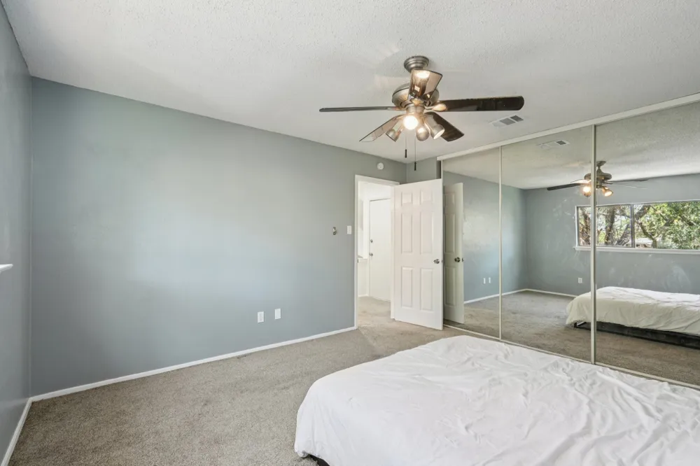 2307 Harrington Court Euless, TX 76039
