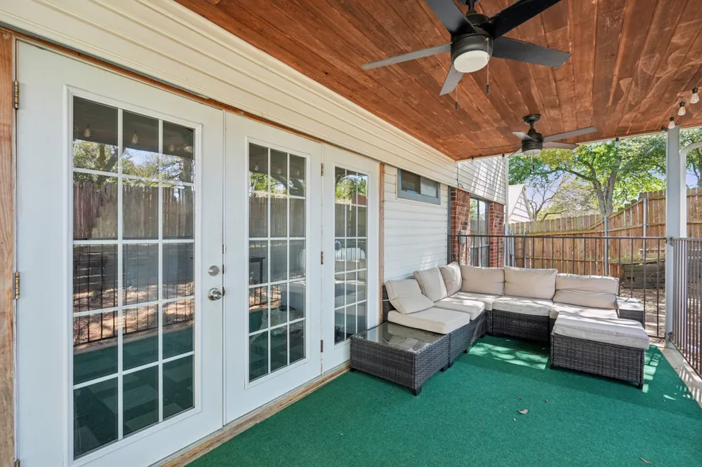 2307 Harrington Court Euless, TX 76039