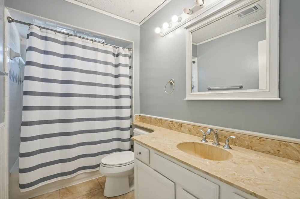 2307 Harrington Court Euless, TX 76039
