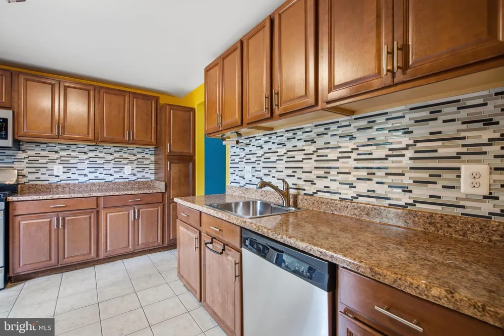5405 WHITE MANE Columbia, MD 21045