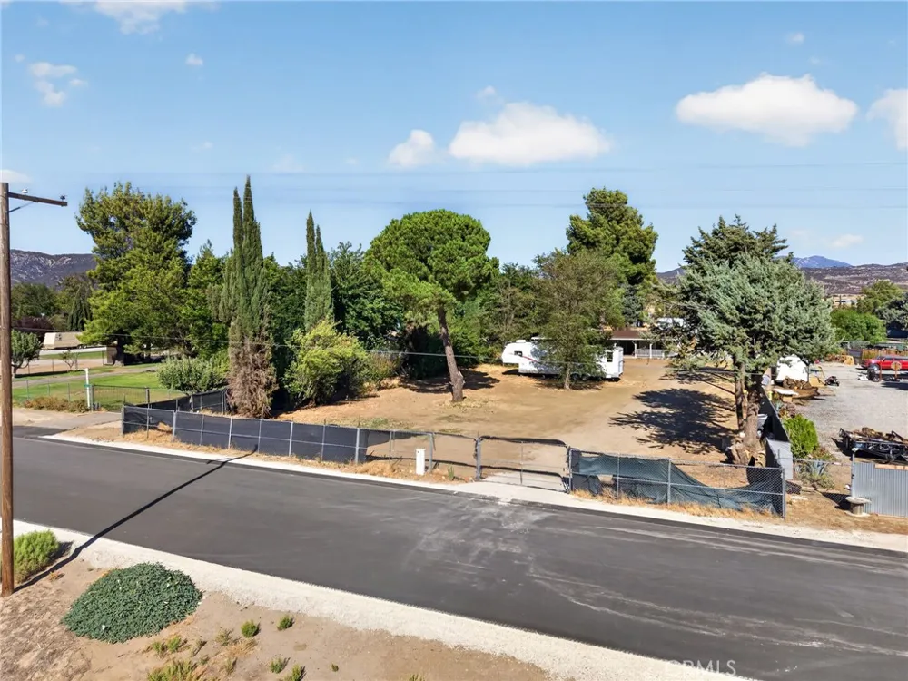39346 Contreras Anza, CA 92539