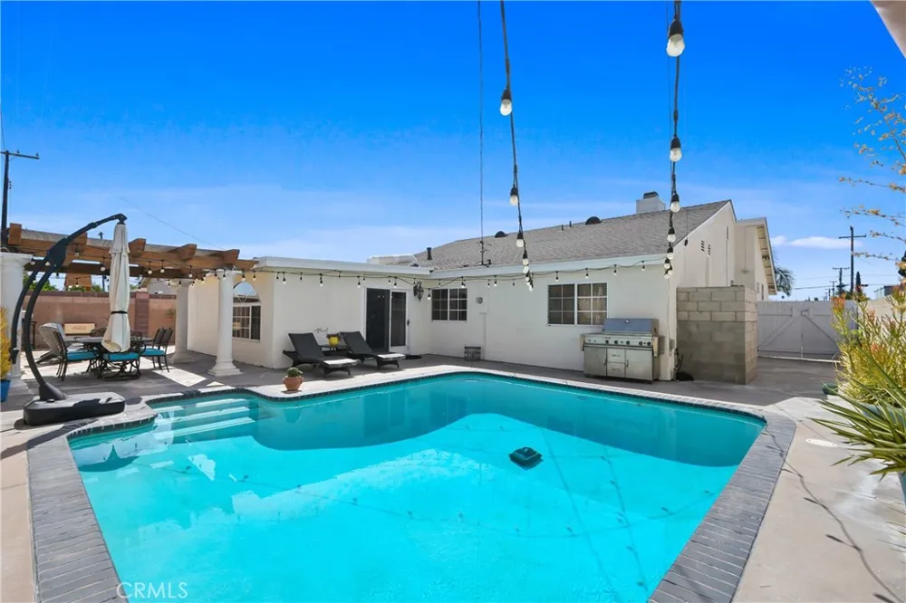 4701 Myra Avenue Cypress, CA 90630