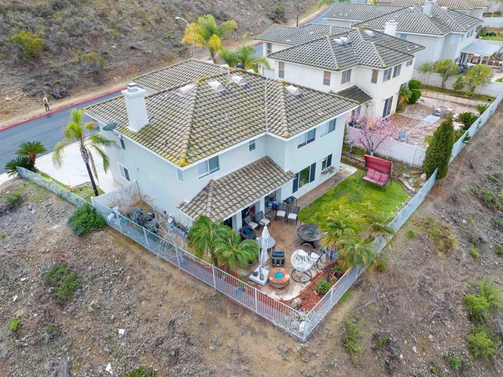 10394 Valley Waters Dr Spring Valley, CA 91978