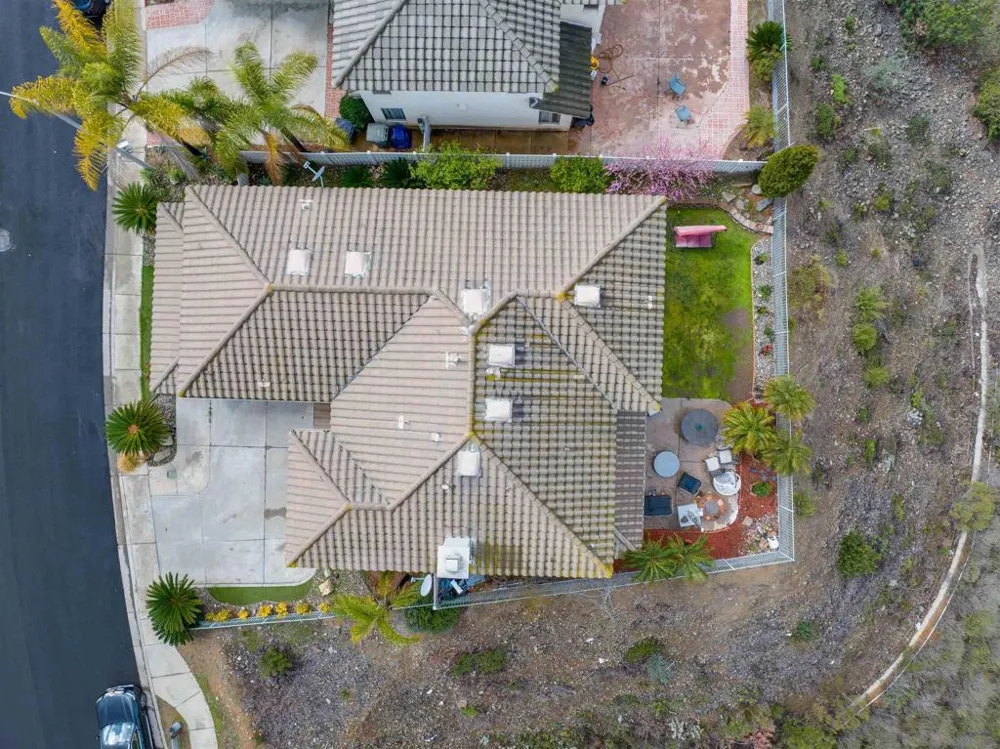 10394 Valley Waters Dr Spring Valley, CA 91978