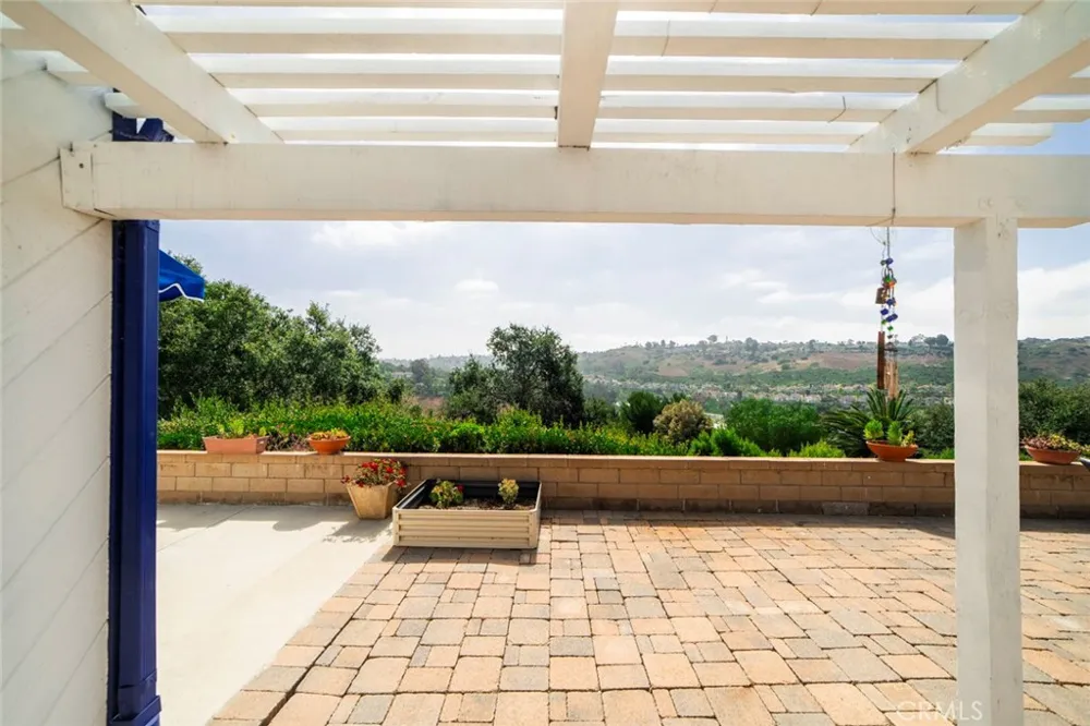 23871 Wardlow Circle Laguna Niguel, CA 92677