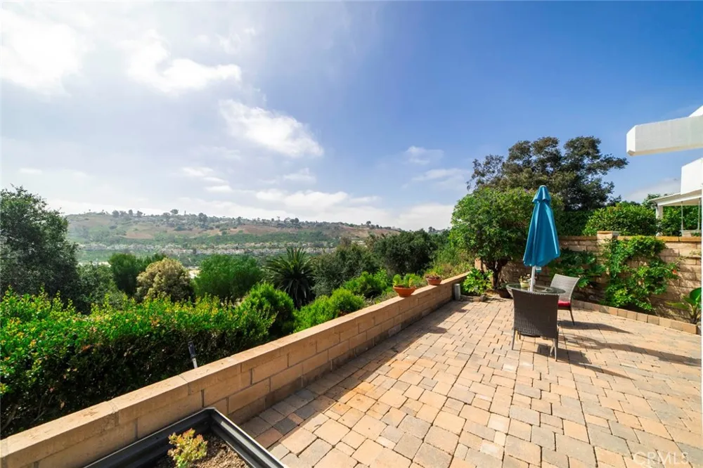 23871 Wardlow Circle Laguna Niguel, CA 92677