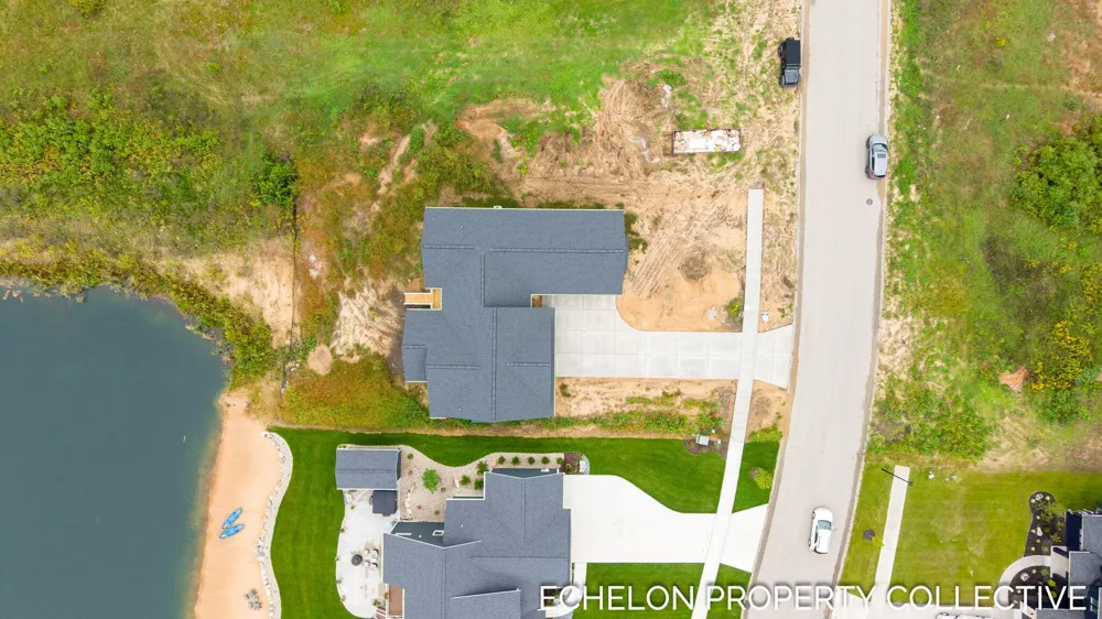 4649 Hidden Ridge Drive Hudsonville, MI 49426