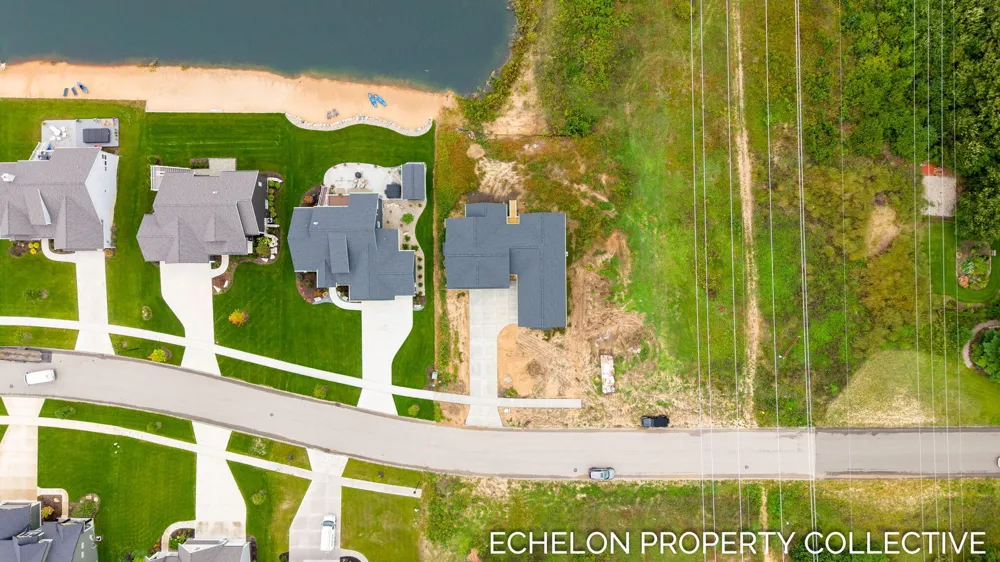 4649 Hidden Ridge Drive Hudsonville, MI 49426