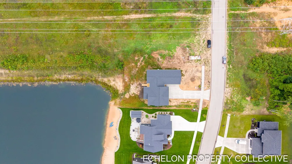 4649 Hidden Ridge Drive Hudsonville, MI 49426