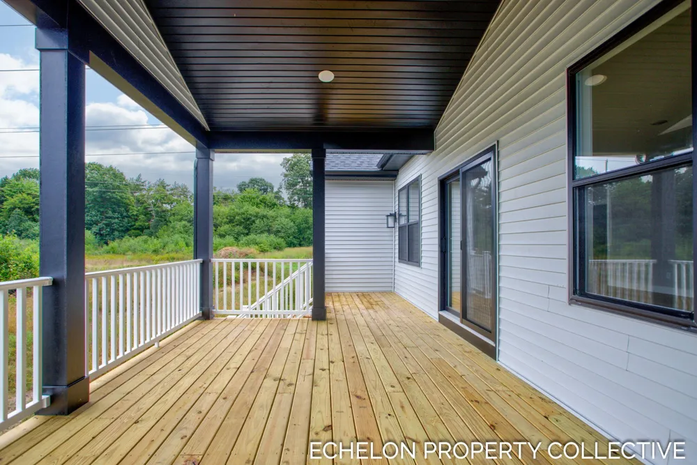 4649 Hidden Ridge Drive Hudsonville, MI 49426