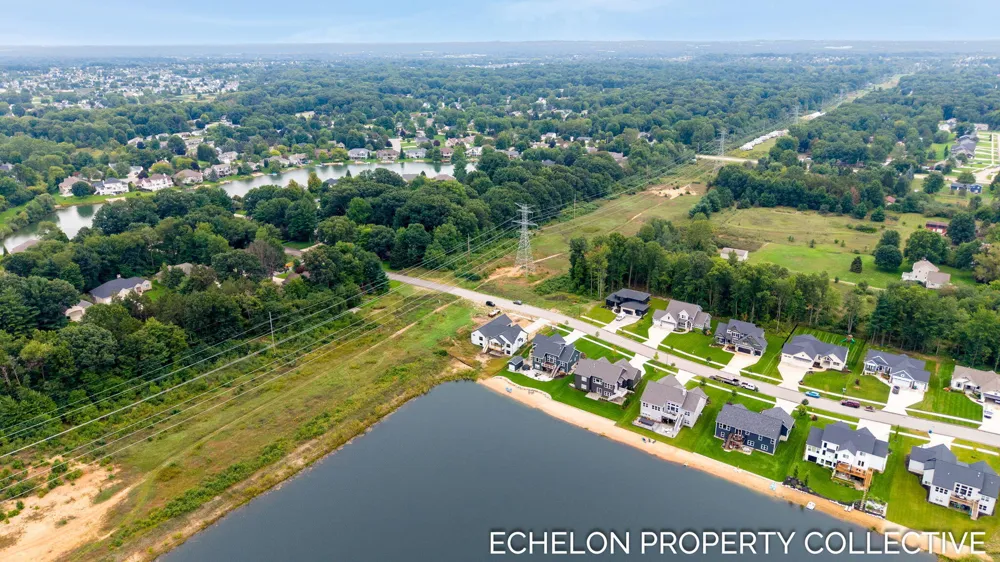 4649 Hidden Ridge Drive Hudsonville, MI 49426