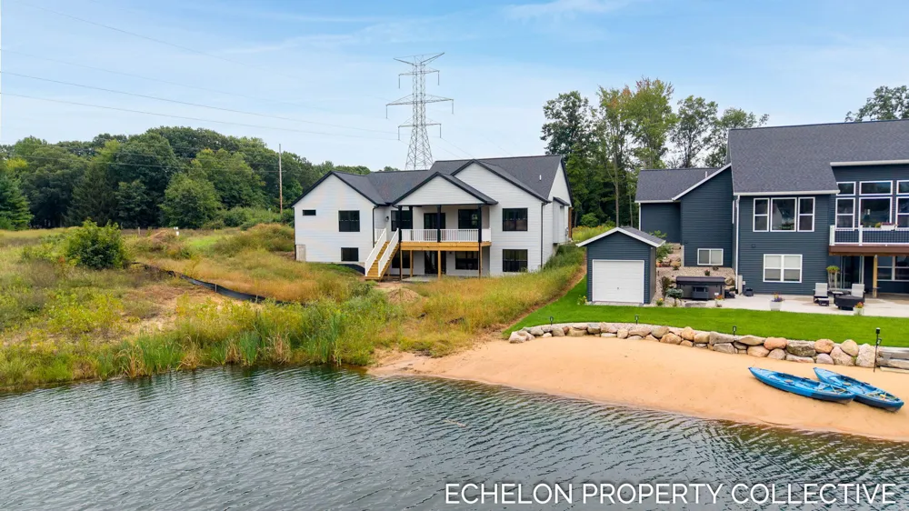 4649 Hidden Ridge Drive Hudsonville, MI 49426
