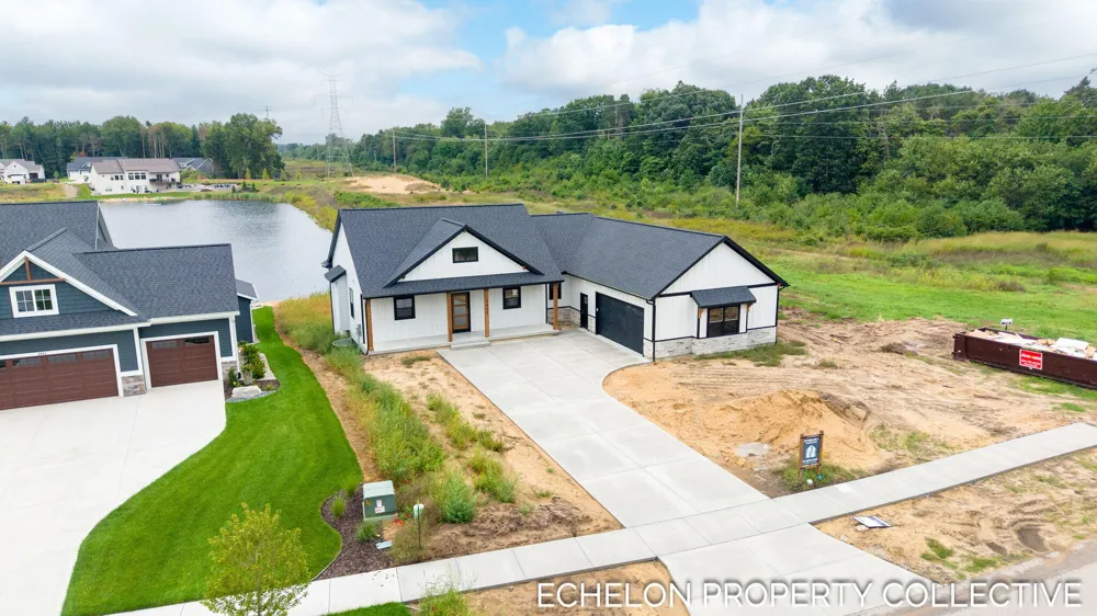4649 Hidden Ridge Drive Hudsonville, MI 49426