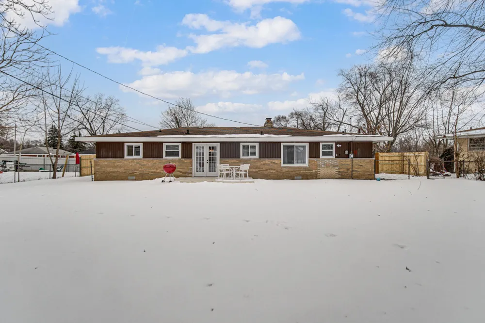 622 E 54th Avenue Merrillville, IN 46410