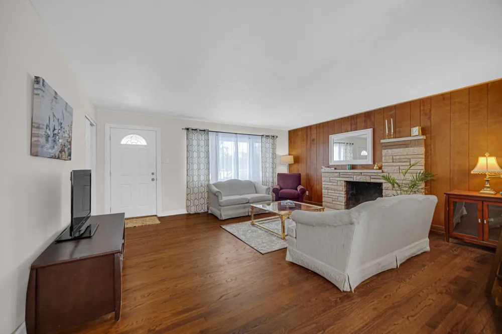 622 E 54th Avenue Merrillville, IN 46410