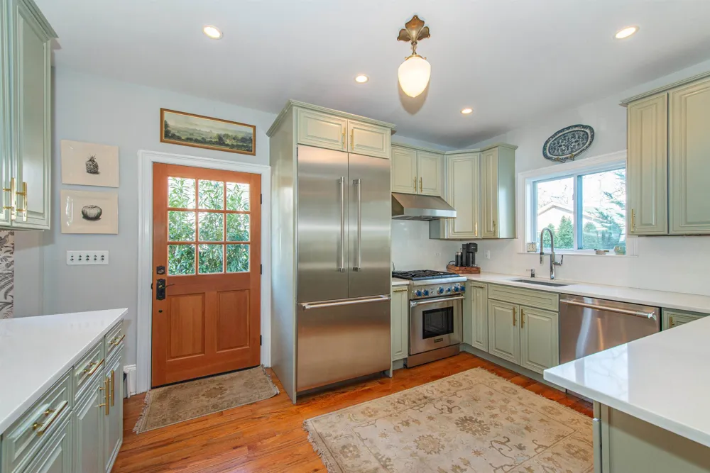 85 EVERGREEN AVE Bloomfield, NJ 07003