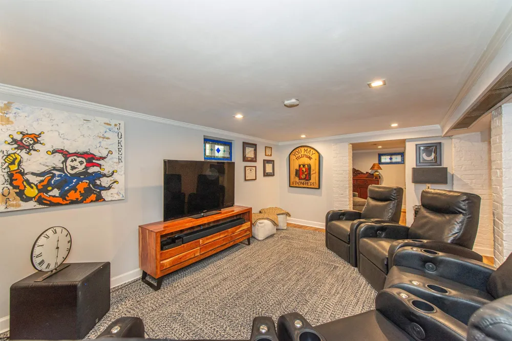 85 EVERGREEN AVE Bloomfield, NJ 07003
