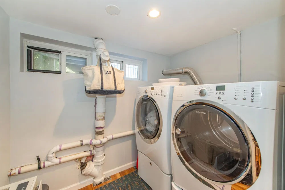 85 EVERGREEN AVE Bloomfield, NJ 07003