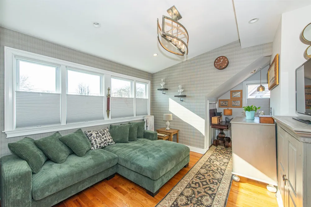 85 EVERGREEN AVE Bloomfield, NJ 07003