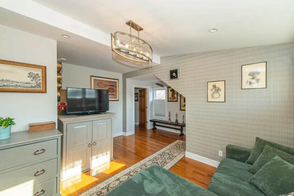 85 EVERGREEN AVE Bloomfield, NJ 07003