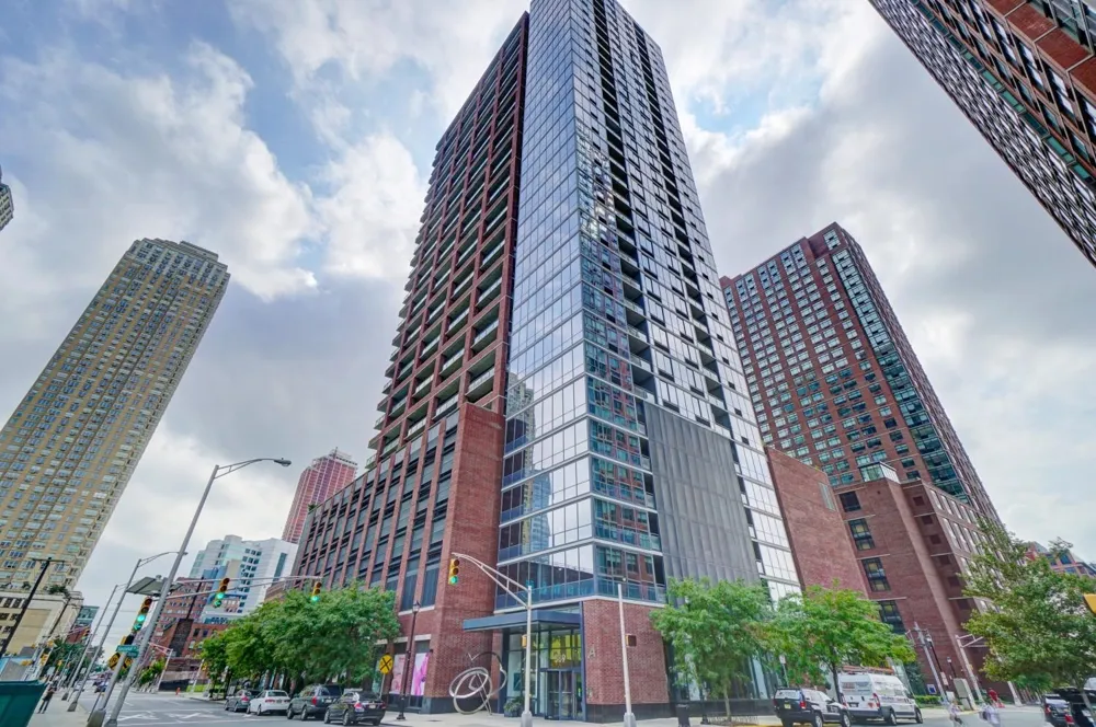 389 WASHINGTON ST Jersey City, NJ 07302