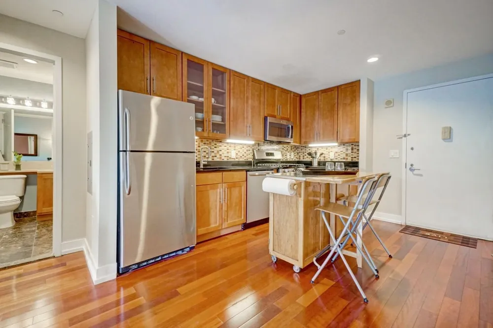 389 WASHINGTON ST Jersey City, NJ 07302