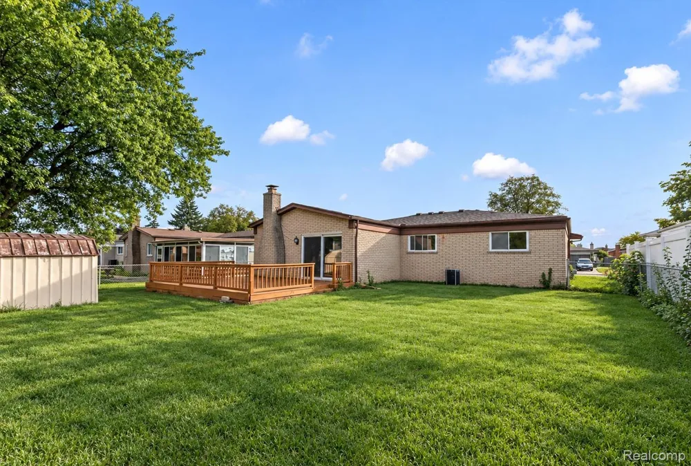 35391 Shell Drive Sterling Heights City, MI 48310