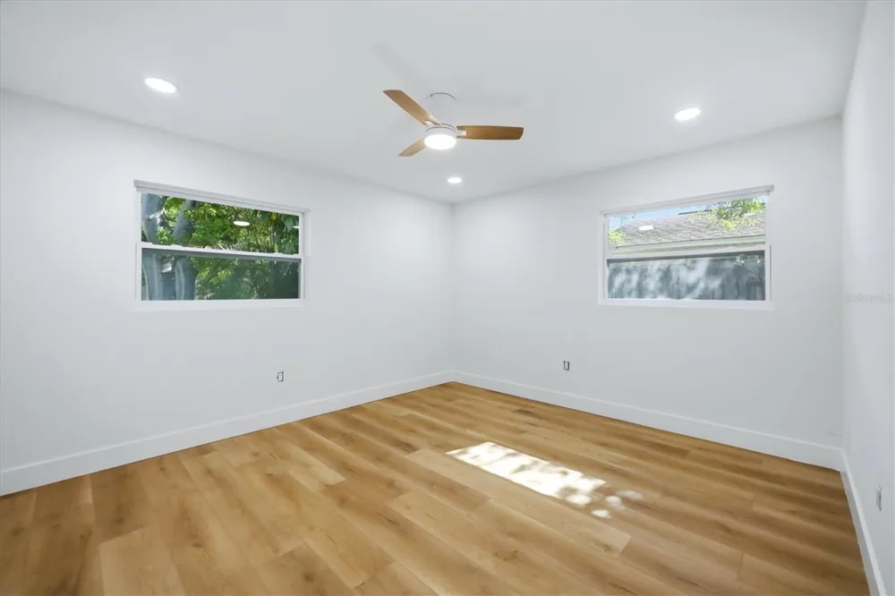4803 21ST AVENUE W Bradenton, FL 34209