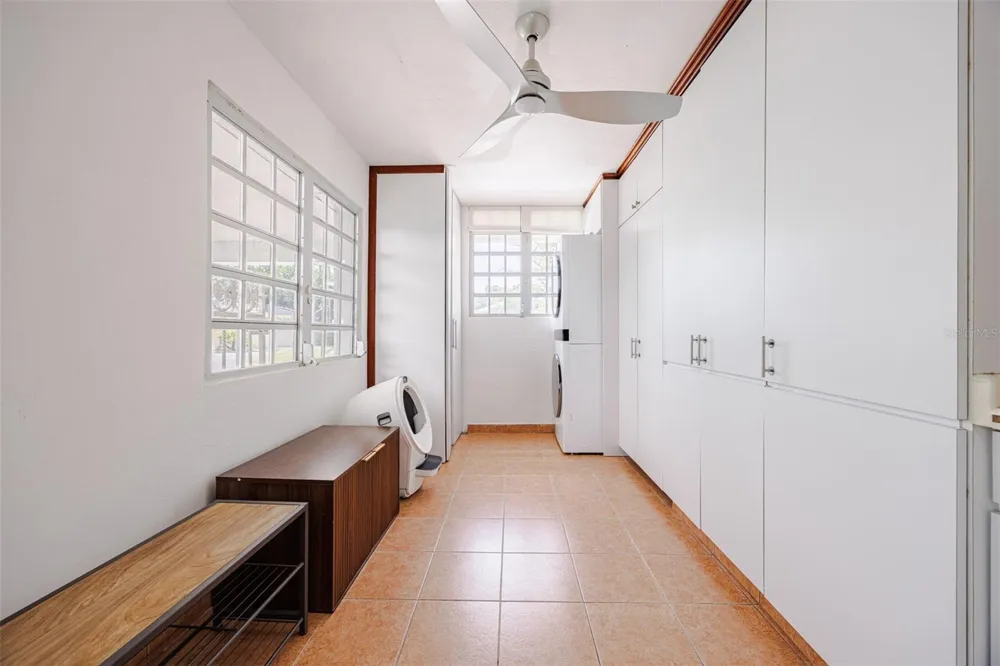 A18 ALAMEDA ST. Guaynabo, PR 00966