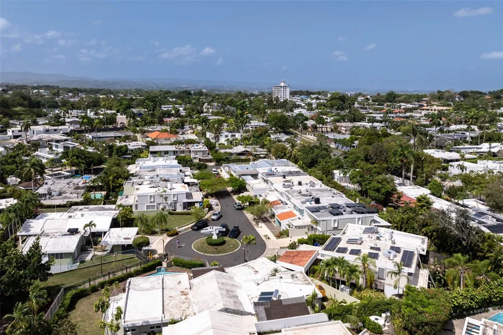 A18 ALAMEDA ST. Guaynabo, PR 00966