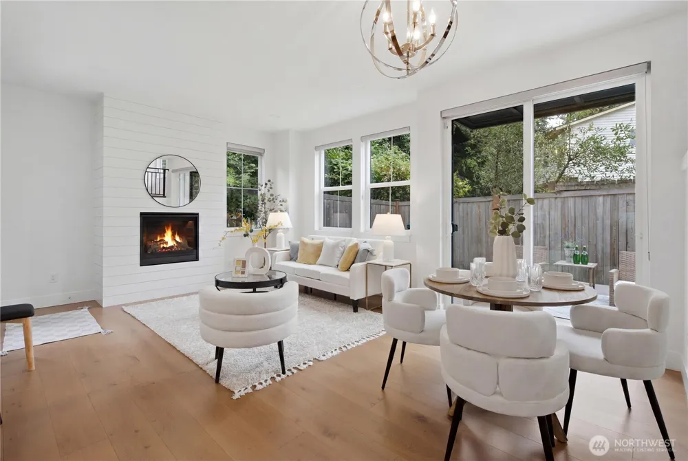 11505 112th Court NE Kirkland, WA 98033