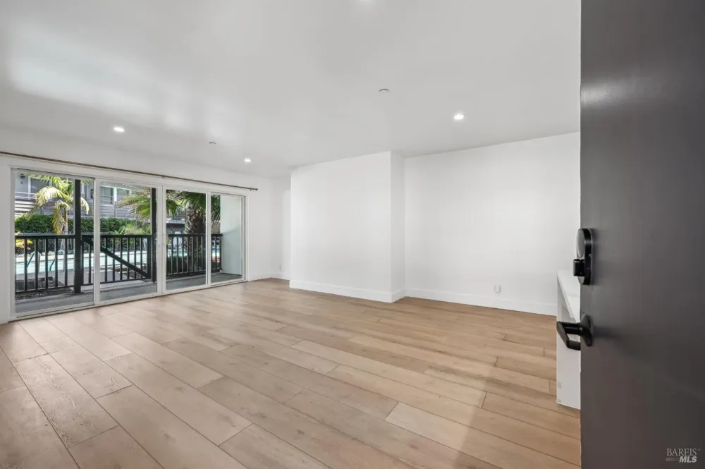 19 Knoll Lane Mill Valley, CA 94941