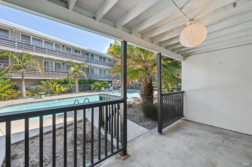 19 Knoll Lane Mill Valley, CA 94941