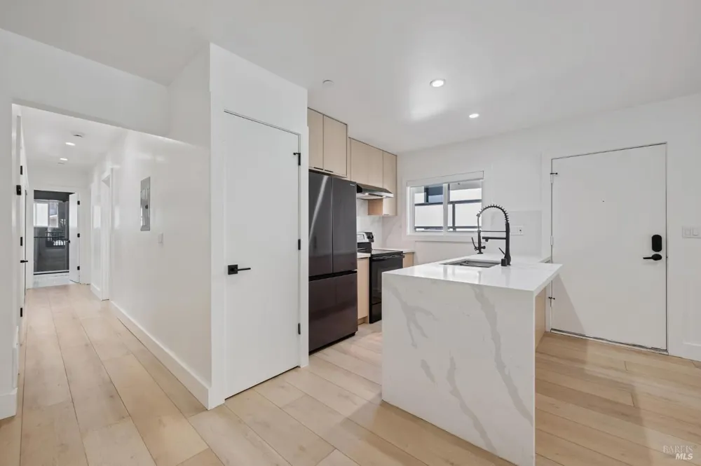 19 Knoll Lane Mill Valley, CA 94941