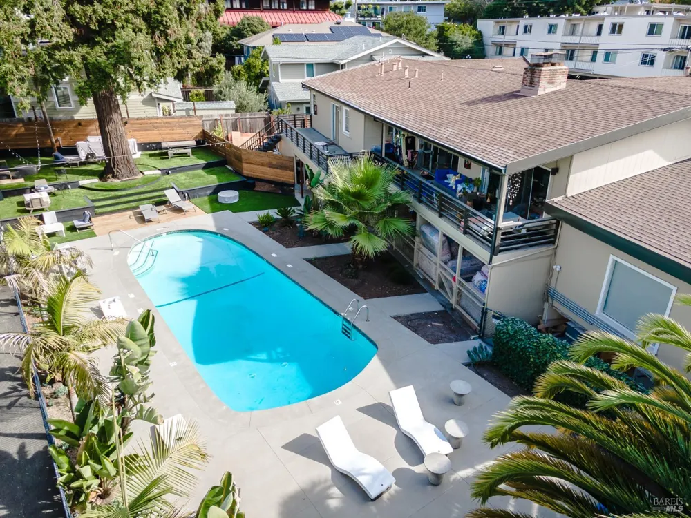 19 Knoll Lane Mill Valley, CA 94941