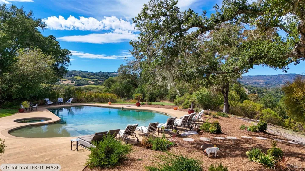 8325 Sonoma Mountain Road Glen Ellen, CA 95442