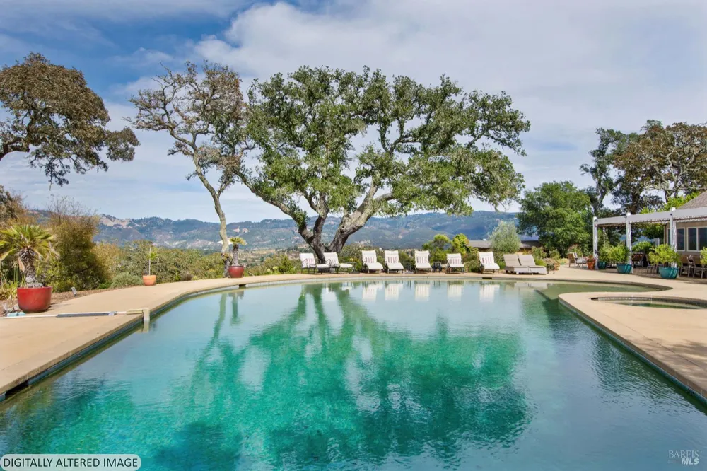 8325 Sonoma Mountain Road Glen Ellen, CA 95442