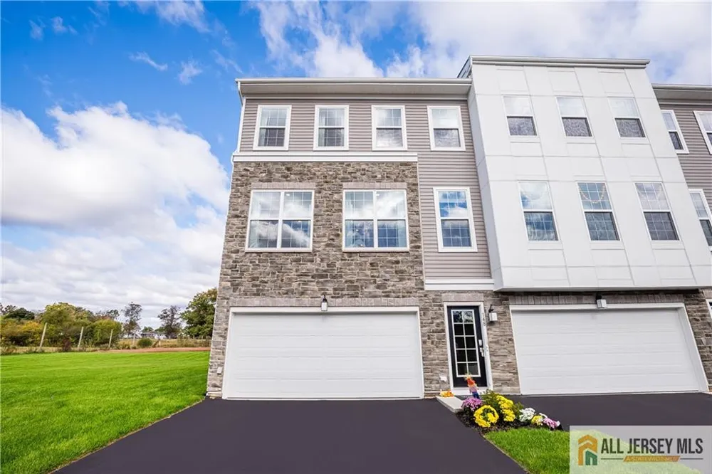 110 Fred Clark Drive Pennington, NJ 08534