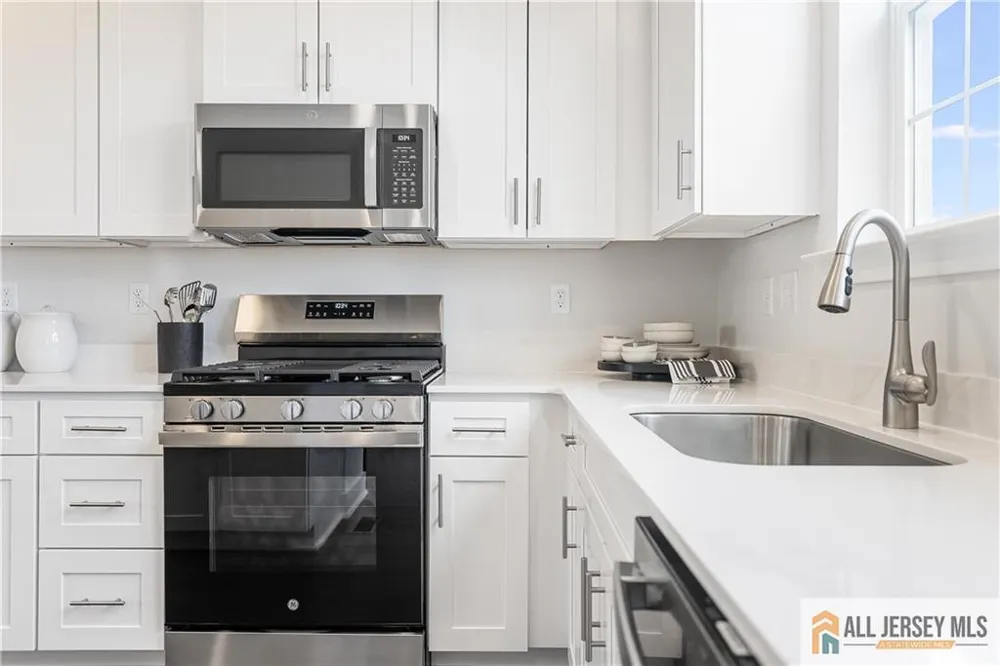 110 Fred Clark Drive Pennington, NJ 08534