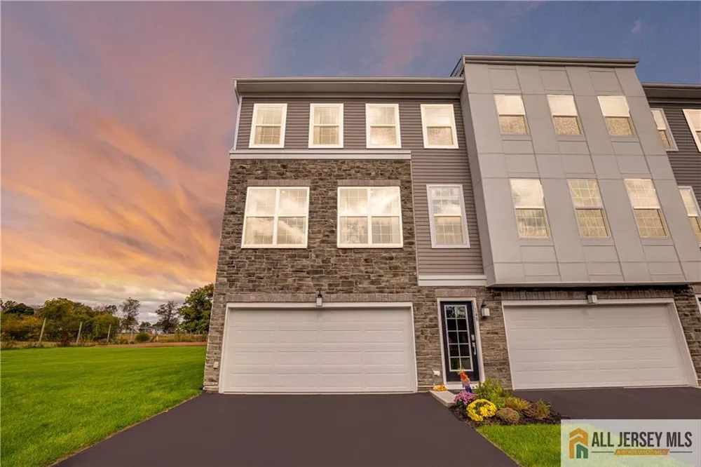 110 Fred Clark Drive Pennington, NJ 08534