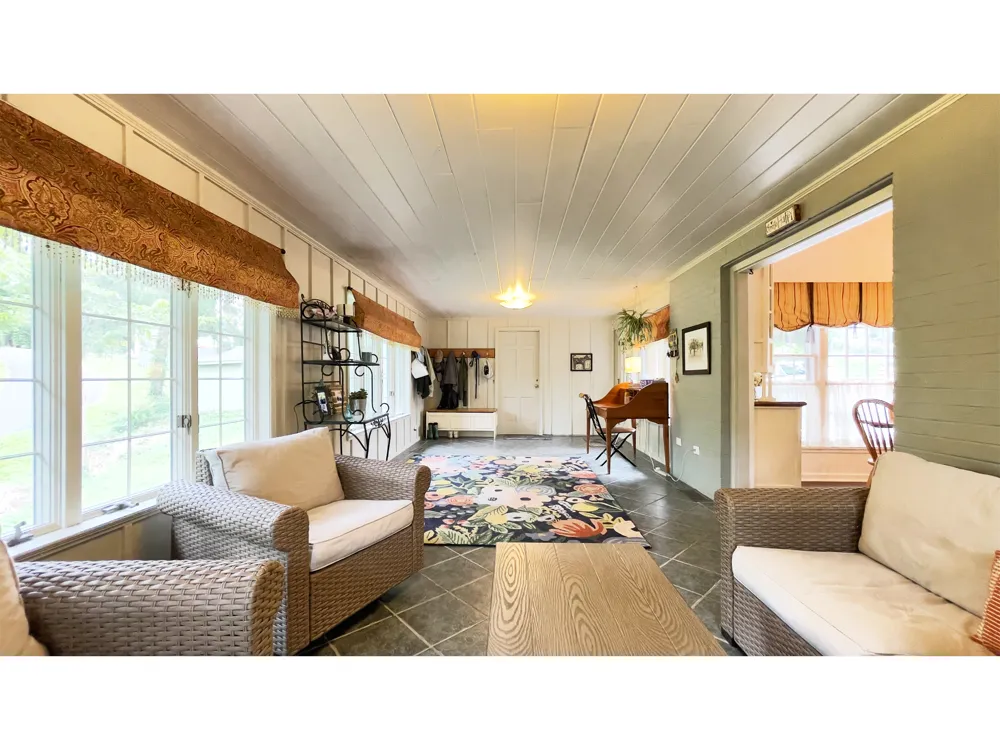 6240 Azure Lane Indianapolis, IN 46220