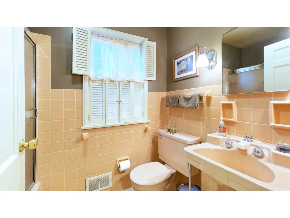 6240 Azure Lane Indianapolis, IN 46220