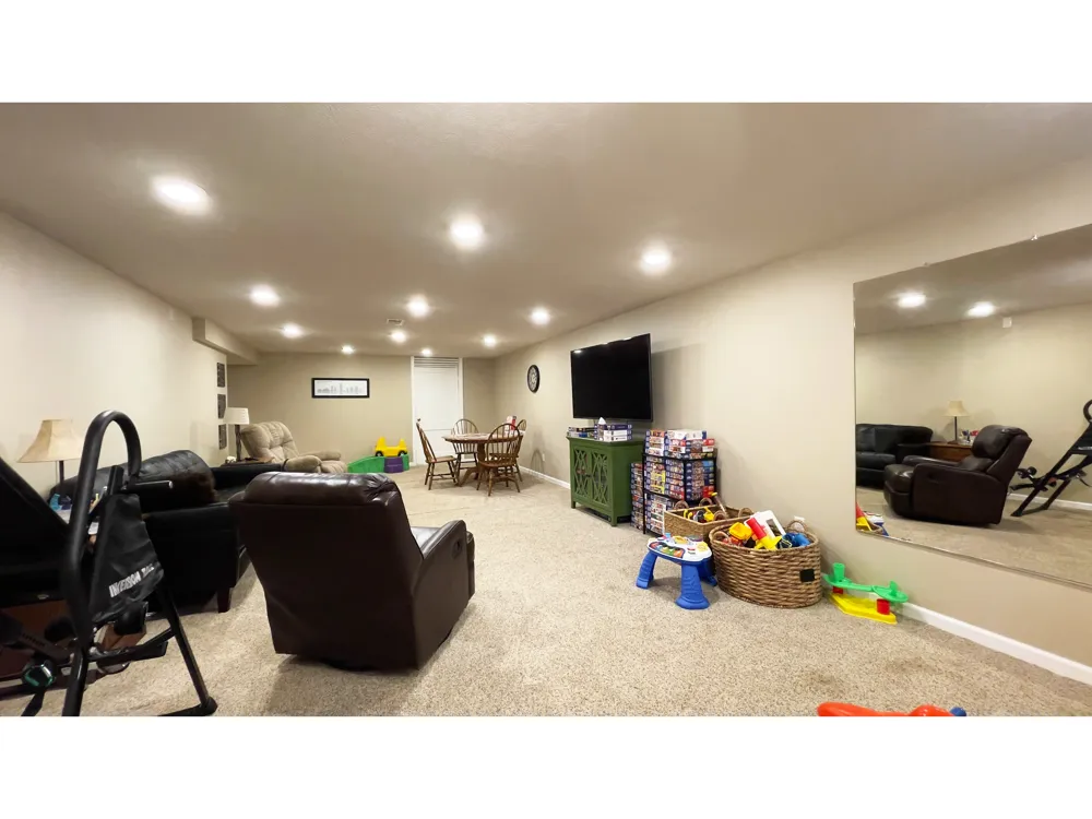 6240 Azure Lane Indianapolis, IN 46220