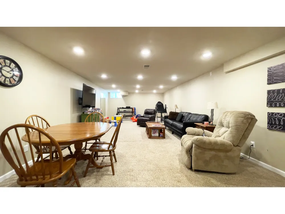 6240 Azure Lane Indianapolis, IN 46220