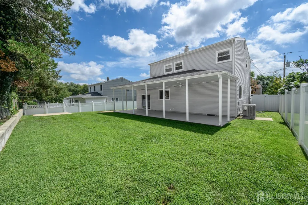 19 Bucknell Drive Cherry Hill, NJ 08034