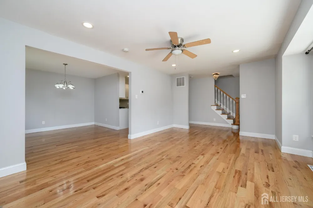 19 Bucknell Drive Cherry Hill, NJ 08034