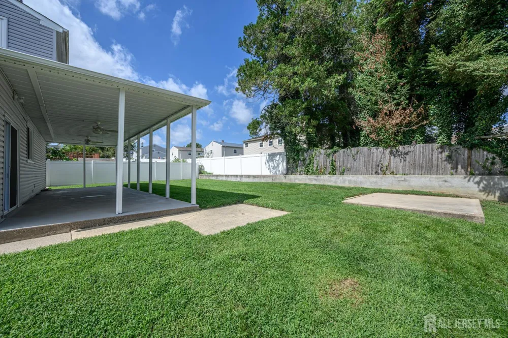 19 Bucknell Drive Cherry Hill, NJ 08034