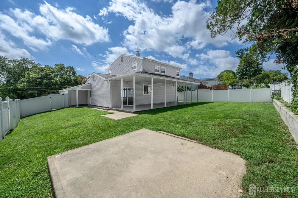 19 Bucknell Drive Cherry Hill, NJ 08034